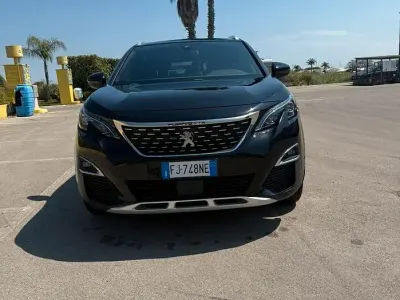 Usata Peugeot 5008 GT-line 120 CV (88 kW) 2017 Nero Station wagon