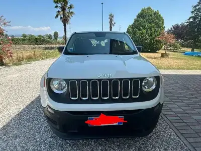 Usata Jeep Renegade Sport 110 CV (80 kW) 2018 Bianco SUV