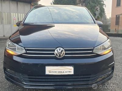 Usata VW Touran Executive 115 CV (84 kW) 2018 Nero Monovolume