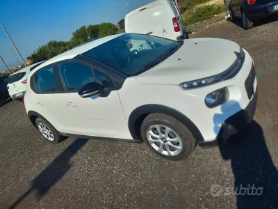 Usata Citroën C3 Shine 102 CV (75 kW) 2019 Bianco Utilitaria