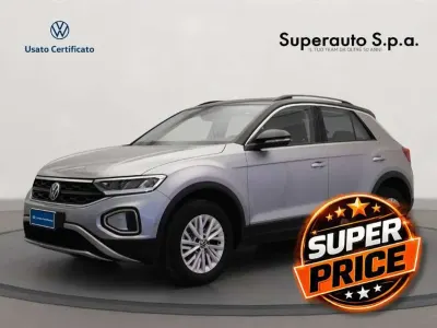 Usata VW T-Roc Life 150 CV (110 kW) 2024 Grigio SUV