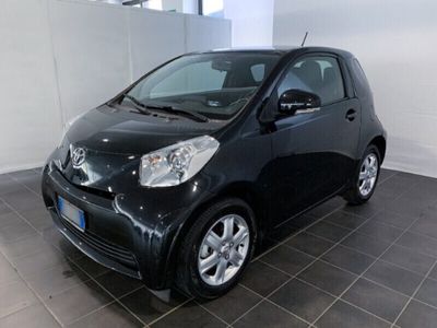 Toyota iQ