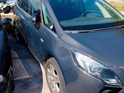 Usata Opel Zafira 101 CV (74 kW) 2005 Grigio Monovolume