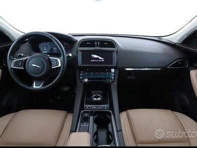 Occasion Jaguar F-Pace 180 ch (132 kW) 2018 Bleue SUV