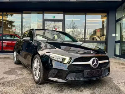 Usata Mercedes A180 Business 136 CV (100 kW) 2020 Nero Berlina