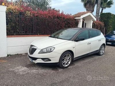 Usata Lancia Delta 120 CV (88 kW) 2011 Bianco Utilitaria