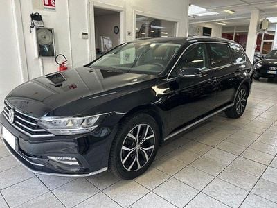 Usata VW Passat Executive 190 CV (139 kW) 2020 Nero metallizzato Station wagon