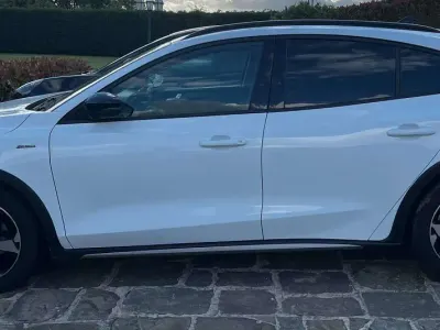 Usata Ford Focus Active 116 CV (85 kW) 2023 Bianco Berlina