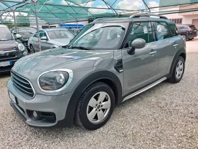 Begagnad Mini One D Countryman Business 116 HK (85 kW) 2018 Grå SUV