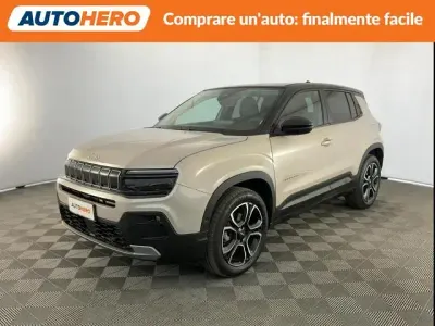 Usata Jeep Avenger Altitude 101 CV (74 kW) 2024 Beige SUV