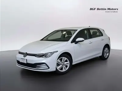 Usata VW Golf VIII Life 116 CV (85 kW) 2022 Bianco Berlina