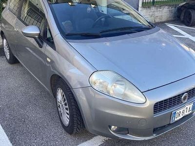 Usata Fiat Grande Punto Dynamic 75 CV (55 kW) 2008 Bronzo Utilitaria