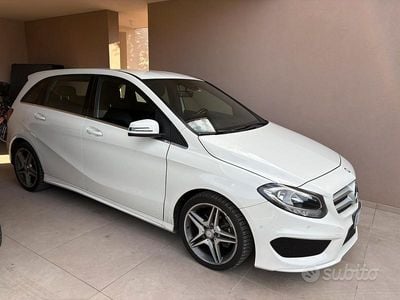 Begagnad Mercedes B200 Premium 136 HK (100 kW) 2015 Vit Minibuss