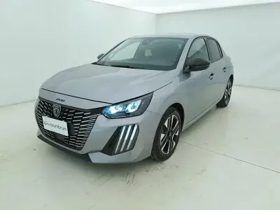 Usata Peugeot 208 Allure 101 CV (74 kW) 2025 Argento Utilitaria