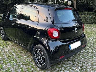 Begagnad Smart ForFour Prime 90 HK (66 kW) 2015 Svart Halvkombi