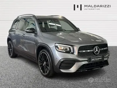 Usata Mercedes GLB200 Premium 150 CV (110 kW) 2023 Grigio SUV