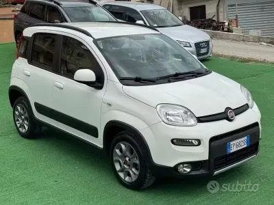 Usata Fiat Panda 4x4 75 CV (55 kW) 2013 Bianco Utilitaria