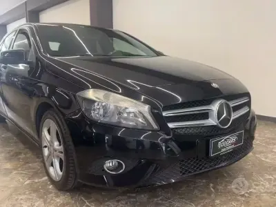 Usata Mercedes A180 109 CV (80 kW) 2014 Nero Utilitaria