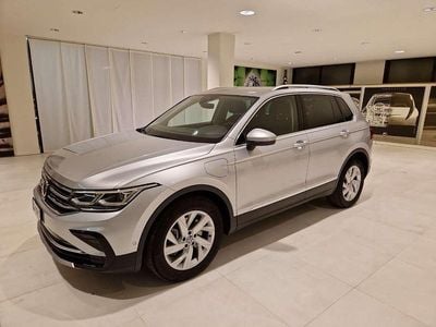 Argento Usata 2021 VW Tiguan Elegance SUV | 25.800 € (Buon prezzo)