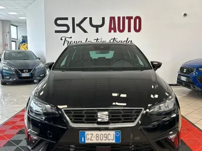 Käytetty Seat Ibiza FR 95 HP (69 kW) 2025 Musta Viistoperä