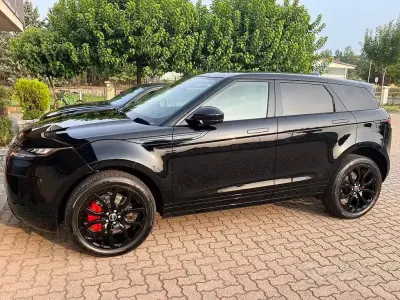 Usata Land Rover Range Rover evoque 150 CV (110 kW) 2019 Nero SUV