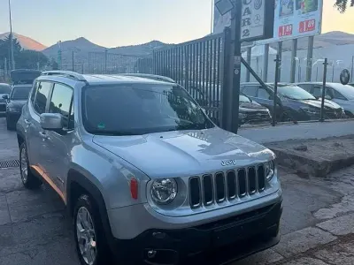 Usata Jeep Renegade Limited 120 CV (88 kW) 2015 Grigio SUV