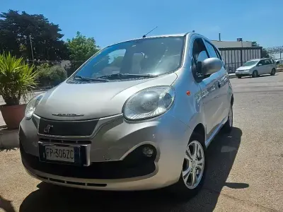 Usata DR Zero 67 CV (49 kW) 2018 Grigio Utilitaria