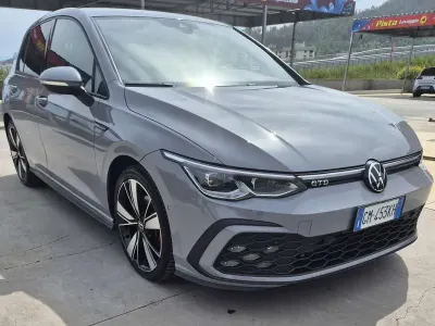 Używany VW Golf VIII GTD 200 KM (147 kW) 2022 Szary Sedan/Limuzyna