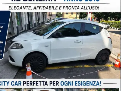 Usata Lancia Ypsilon 69 CV (50 kW) 2015 Bianco Utilitaria