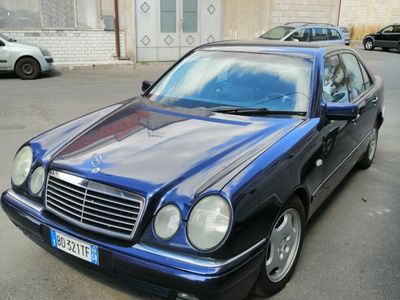 usata Mercedes E250 w210 2500 Td 0 Td , 1999