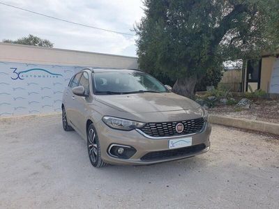 Usata Fiat Tipo Lounge 95 CV (69 kW) 2018 Oro Station wagon