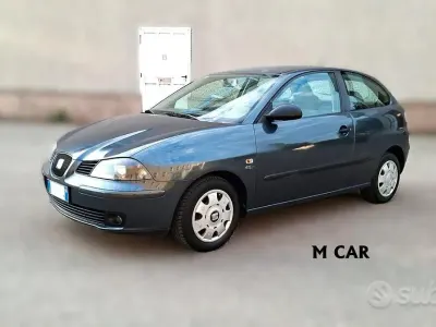 Usado Seat Ibiza Stella 64 CV (47 kW) 2004 Gris Utilitario