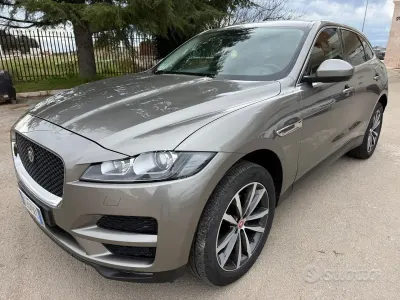 Usata Jaguar F-Pace Portfolio 240 CV (176 kW) 2017 Marrone SUV