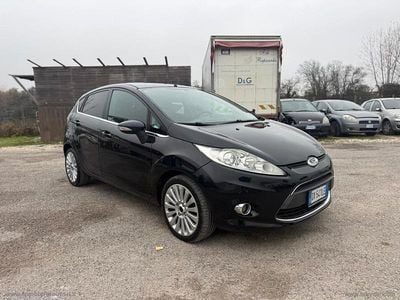 Usata Ford Fiesta Titanium 68 CV (50 kW) 2009 Nero Berlina