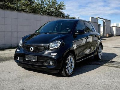 Usata Smart ForFour Passion 71 CV (52 kW) 2017 Nero Utilitaria