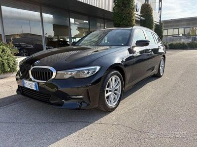 Usata BMW 318 Advantage 150 CV (110 kW) 2019 Nero Station wagon