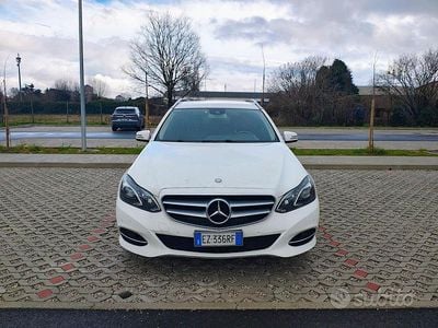 Usata Mercedes E250 Executive 204 CV (150 kW) 2015 Bianco Station wagon