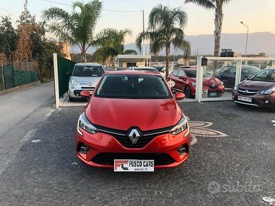 Usata Renault Clio V Zen 86 CV (63 kW) 2020 Rosso Berlina