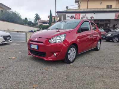 Usata Mitsubishi Space Star Invite 69 CV (50 kW) 2016 Rosso Utilitaria