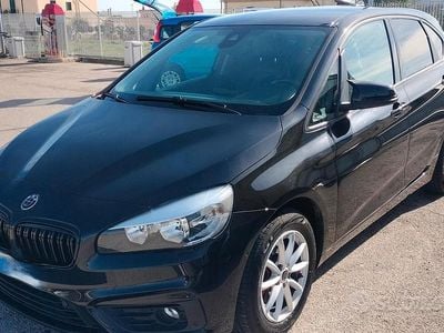 Usata BMW 218 Active Tourer Advantage 150 CV (110 kW) 2017 Nero Monovolume