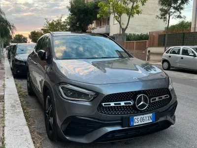 Usata Mercedes GLA200 2021 Grigio SUV