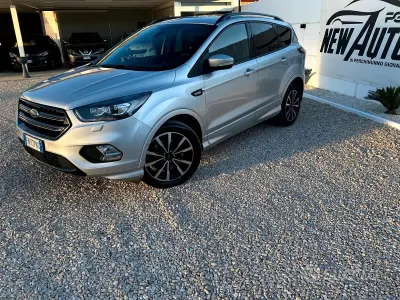Usata Ford Kuga ST-Line 120 CV (88 kW) 2018 Grigio SUV