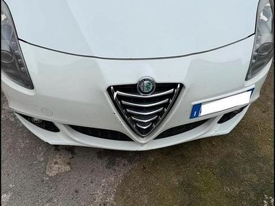 Usata Alfa Romeo Giulietta 105 CV (77 kW) 2011 Bianco Utilitaria