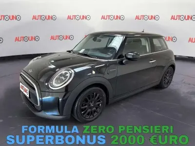 Usata Mini ONE 102 CV (75 kW) 2022 Nero Utilitaria