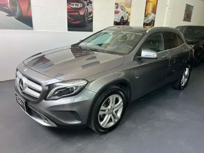 Usata Mercedes GLA200 136 CV (100 kW) 2015 Grigio SUV