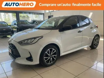 Usata Toyota Yaris Hybrid Style 92 CV (67 kW) 2021 Bianco Berlina
