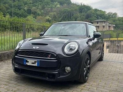 Begagnad Mini Cooper SD Hype 170 HK (125 kW) 2018 Halvkombi