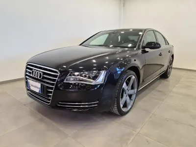 Käytetty Audi A8 Comfort 258 HP (189 kW) 2013 Musta Sedan