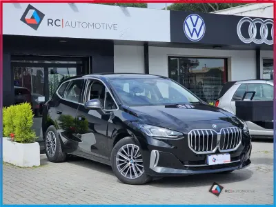 Usata BMW 218 Active Tourer Luxury Line 136 CV (100 kW) 2022 Black sapphire metallic Monovolume