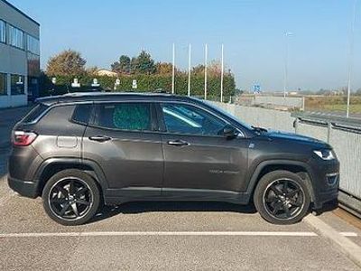 Usata Jeep Compass 156 CV (114 kW) 2017 Grigio SUV